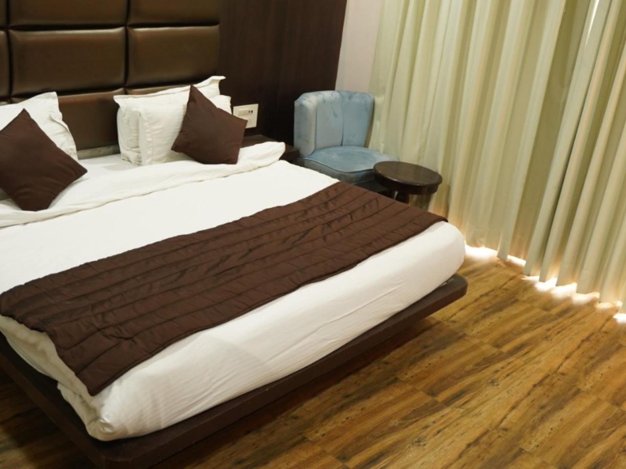 Raas Mahal-Hotel In Jaipur Near Tourist Places Ngoại thất bức ảnh