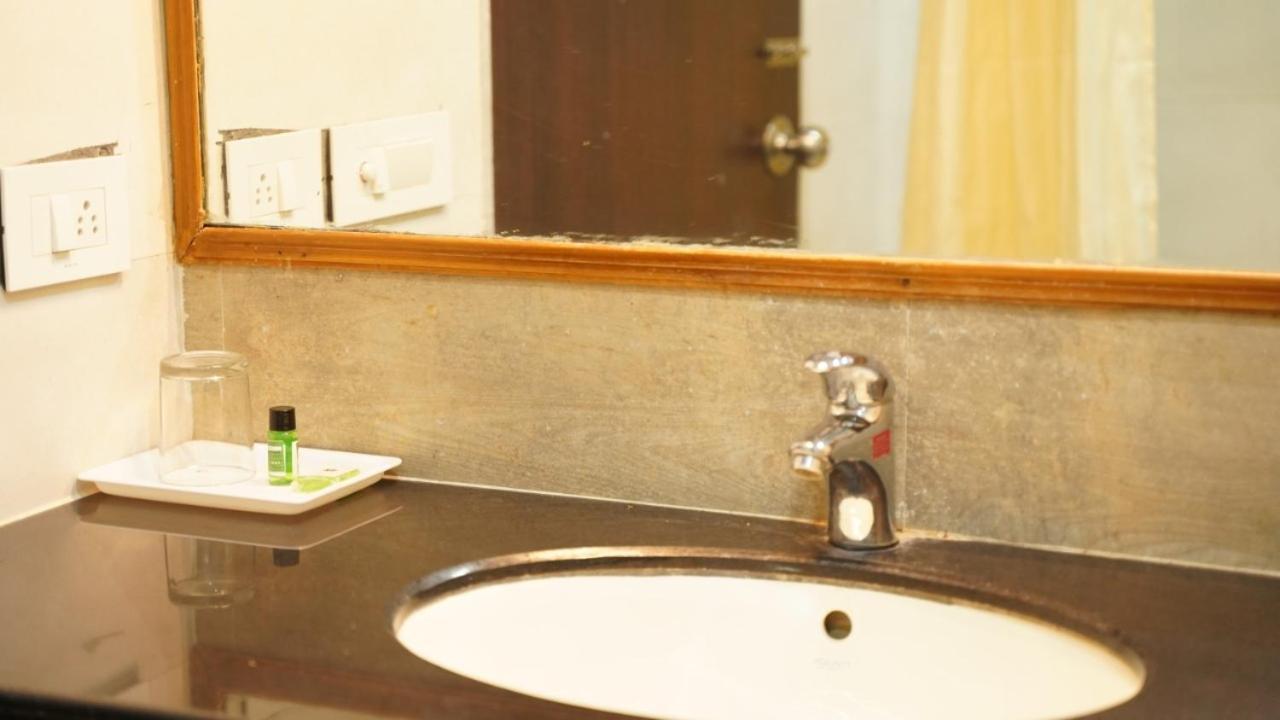 Raas Mahal-Hotel In Jaipur Near Tourist Places Ngoại thất bức ảnh